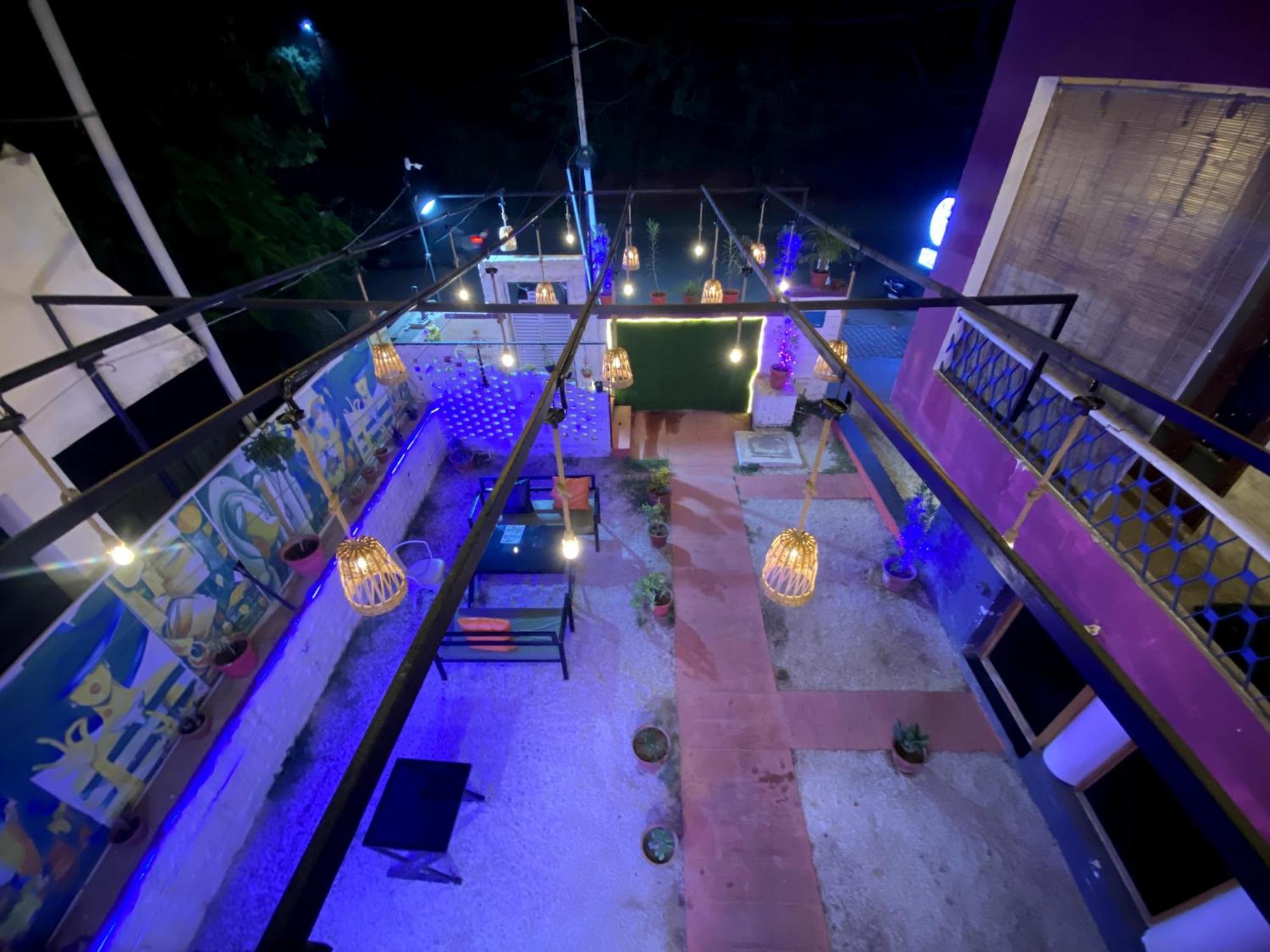 Blue Town Hostel & Cafe จ๊อดปูร์ ภายนอก รูปภาพ