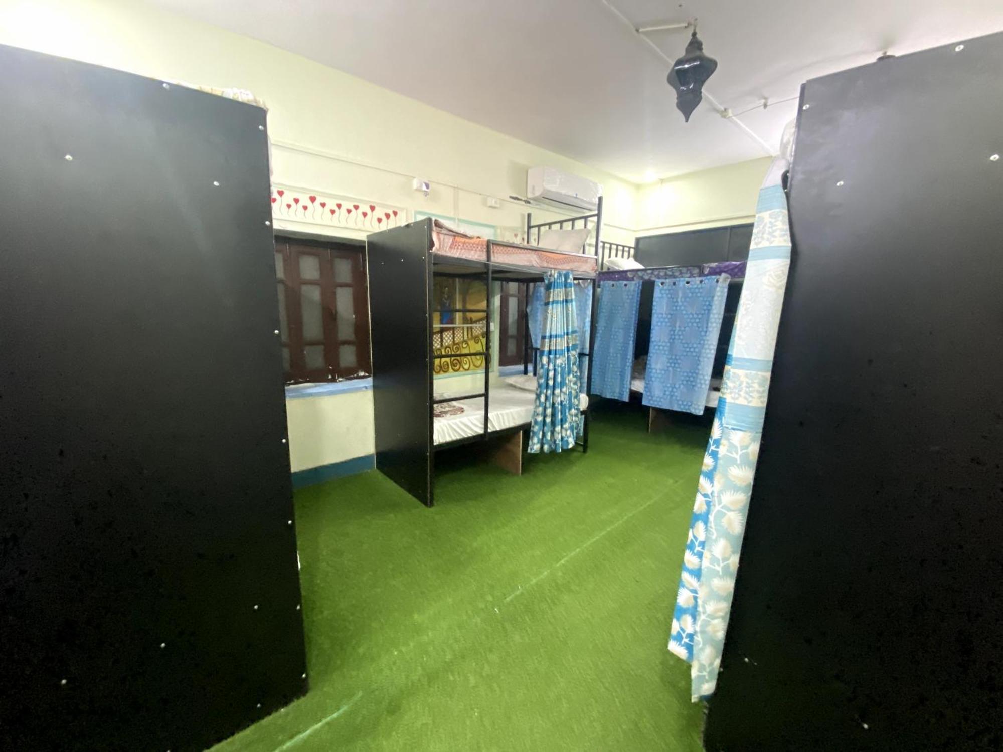 Blue Town Hostel & Cafe จ๊อดปูร์ ภายนอก รูปภาพ