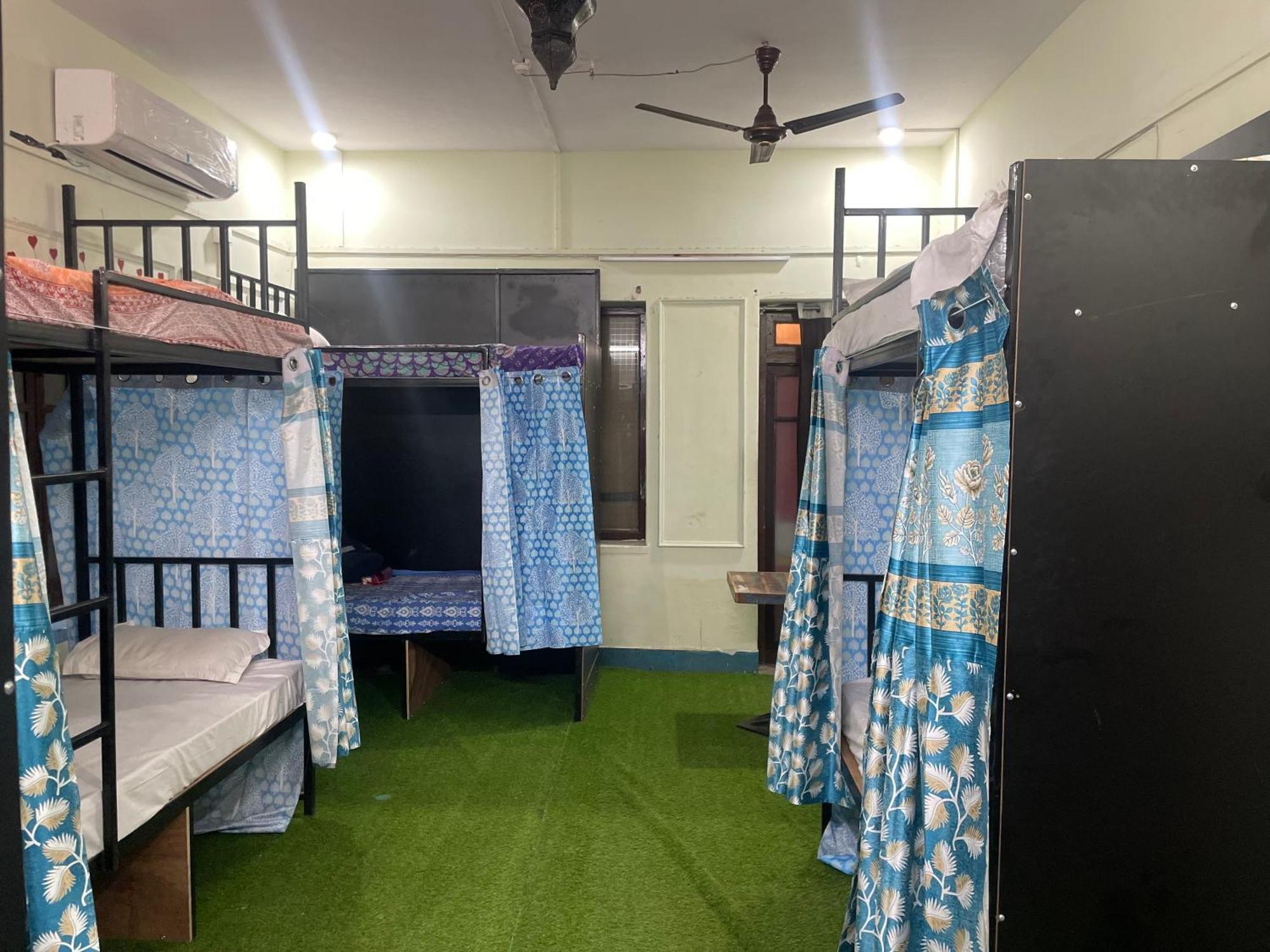 Blue Town Hostel & Cafe จ๊อดปูร์ ภายนอก รูปภาพ