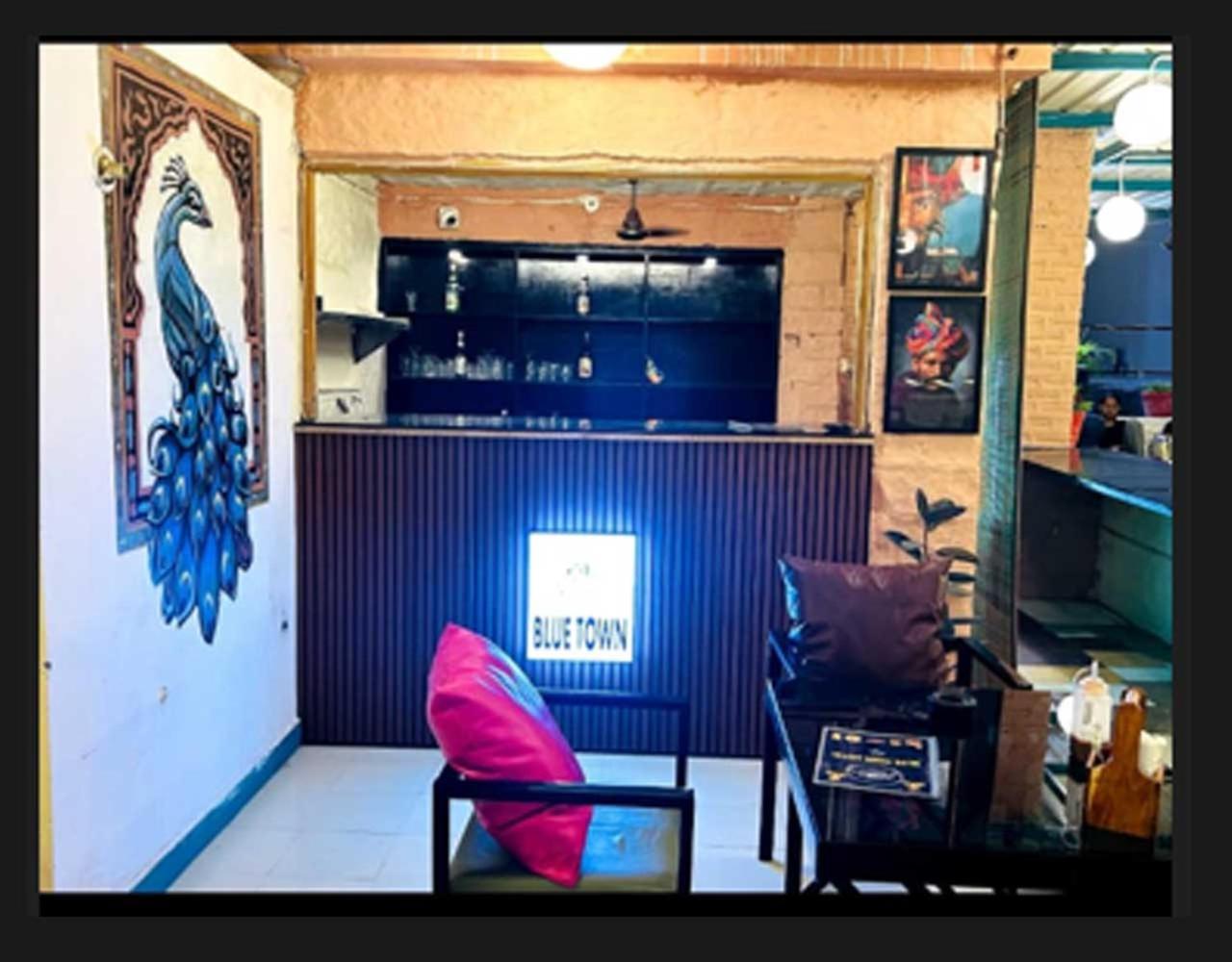 Blue Town Hostel & Cafe จ๊อดปูร์ ภายนอก รูปภาพ